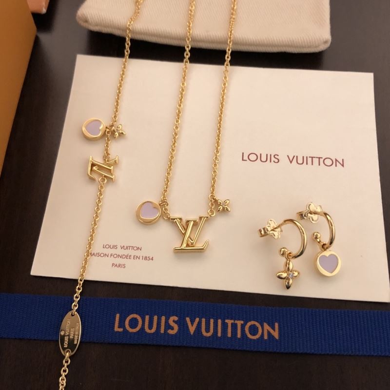 Louis Vuitton Necklaces